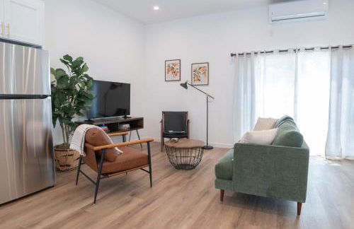 New 2BR Family Home Nr Universal - Foto 1