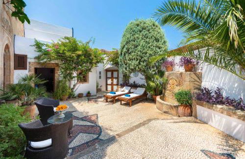 Antique Villa - Photo 27