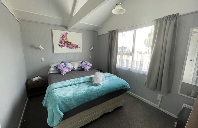 Motutere Bay Top 10 Holiday Park - Photo 18