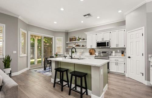 Modern & Comfortable with Luxury Master Suite - Foto 9