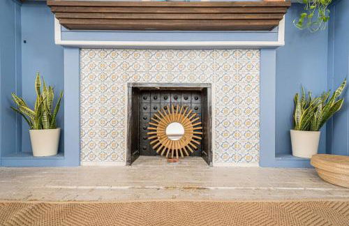 1 Block to Beach - 8BR 5BA Modern Historic Home - Foto 16