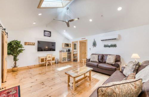 #4 Cottage Like Suite with Private Hot Tub - Foto 15