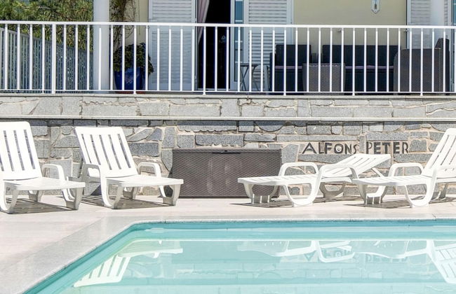 Upscale Villa With Swimming Pool and Terrace - Foto 17