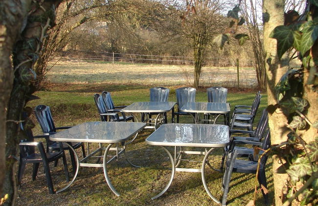 Grand Villa With Bubble Bath - Photo 45