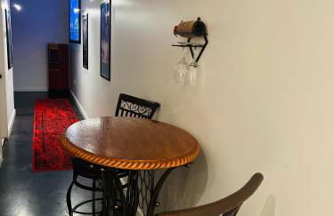 Deep Ellum Theatre Suite - The Black Collection - Foto 16