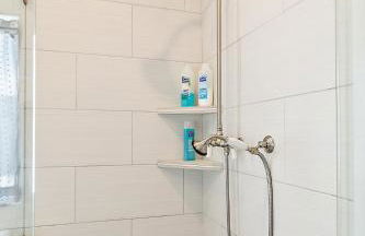 Barclay Klum House by WanderLodges - Foto 40