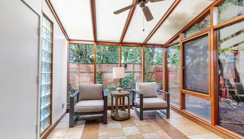 Spacious Mid Century Modern Sunroom Rambler - Photo 2
