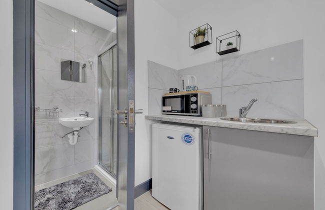 Lovely 1-bed Studio in Feltham - Foto 11