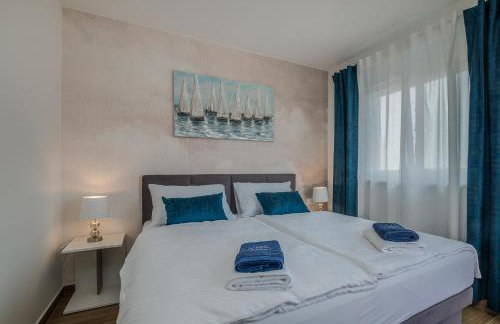 Villa with nice pool, luxuriously furnished, quiet area - by TRAVELER tourist agency Krk ID2389 - Foto 38