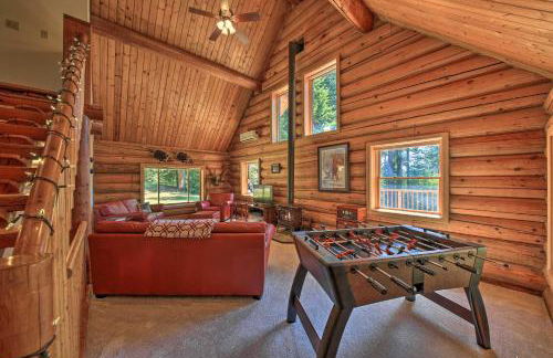 Large Cabin with Fire Pit and Grill on 34 Acres! - Foto 7