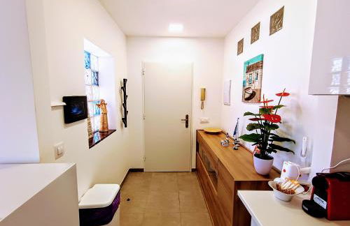 Family Suite with Terrace Garden - Photo 12