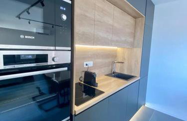 Marina Bay - Exclusive Apartment with Private Pool and Adriatic Sea View - Foto 3