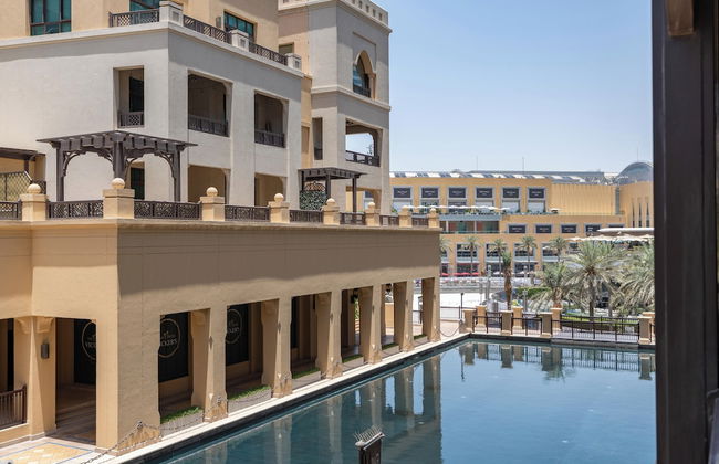 Lux BnB I Souk Al Bahar I Burj Khalifa Views - Photo 51