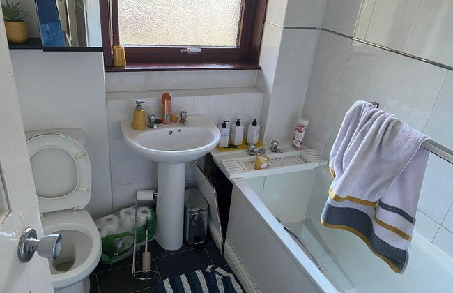 6 Guests - Parking - Patio - Near Coast - Photo 8