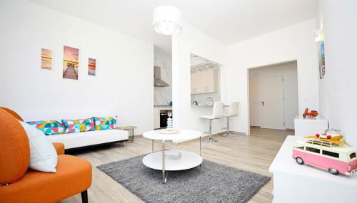 B50 - Main Square Apartment in Lagos - Photo 3