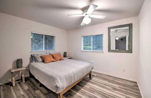 Beautiful Cabin Rental with Private Hot Tub on the Skykomish River in Washington - Foto 10