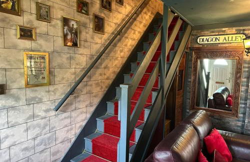 Quidditch Quarters Themed Property - Foto 30