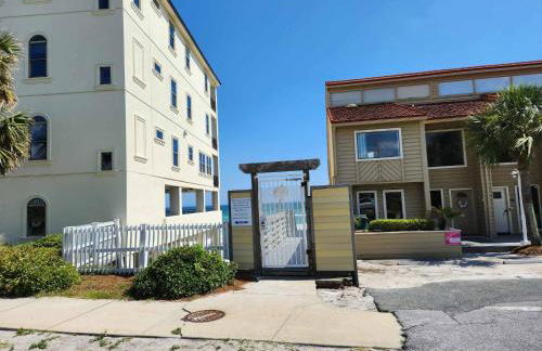 OCEAN PEARL with private beach, pool, tennis court - Foto 28