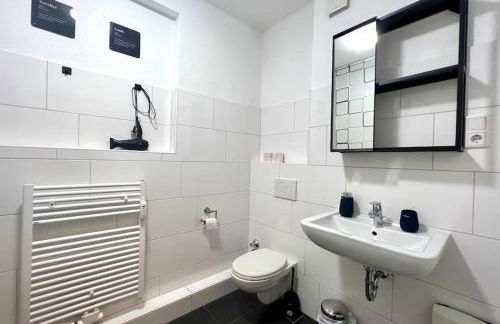 Ruhig & Zentral - 2 Kingsize Betten - Wi-Fi - Foto 16