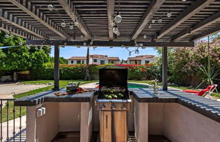 Dandelion by Avantstay Pool, 0.2mi to Downtown! - Foto 60