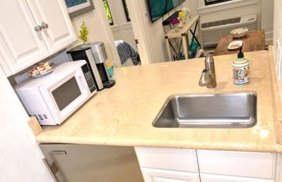 Palm Beach Paradise Walk to Beach Pool WiFi 86" TV WiFi - Foto 4