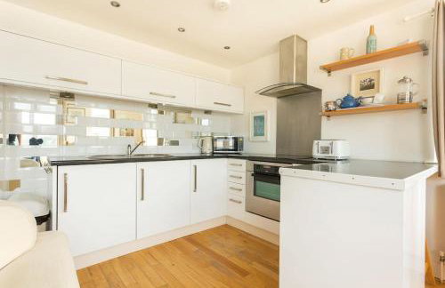 Fabulous Beach Pad Just 20 Paces From The Sea - Foto 34