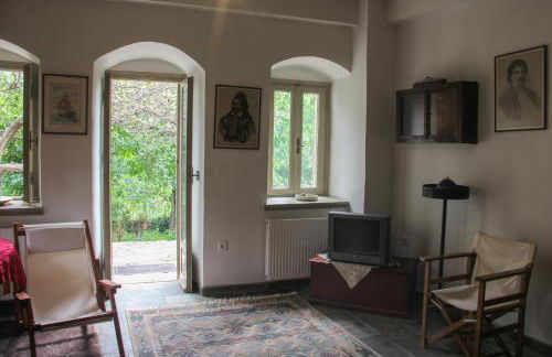 The Stonehouse - Photo 4