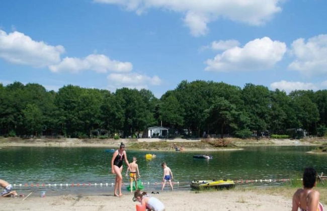 Lodge in Schaijk Near Green Forests - Photo 34