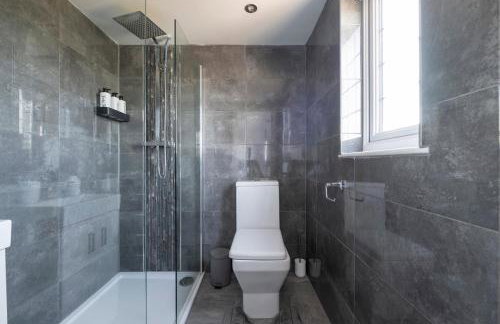The Romford Oasis - Spacious 4 bedroom escape - Foto 73