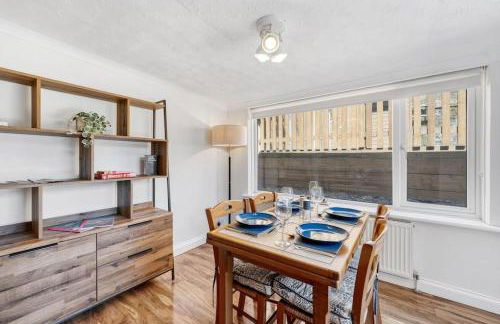 Minutes from the port of Dover, free WiFi, free offroad private parking and rated a guest favourite on Air b nb! - Foto 7