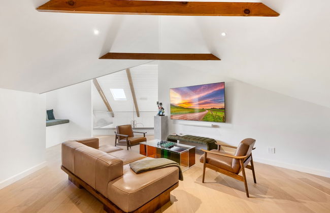 Beverly Tree House - Photo 9