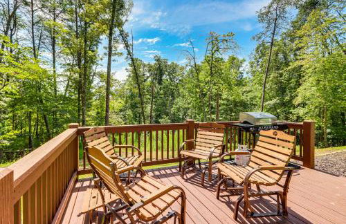 McCaysville Cabin Fire Pit, BBQ and More! - Foto 1