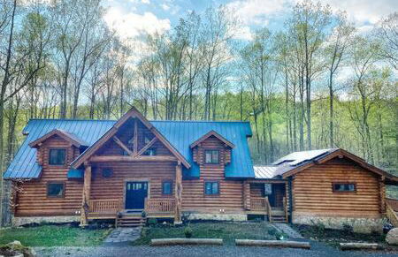 Studio apartment at Sugarloaf Log House - Photo 10