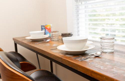 Sunny efficiency in historic home - Foto 32