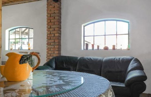 3 Bedroom Cozy Apartment In Huta Gorna - Foto 4