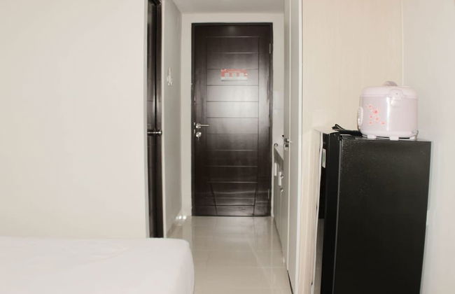 Homey And Cozy Studio Apartment At Elvis Tower - Foto 14