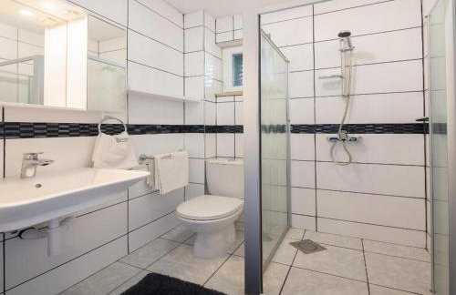 La Perla Apartments - Photo 43