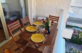 Élégant Studio au calme 2mn mer Wifi Clim Terrasse parking - Foto 12