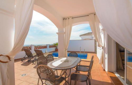 Villa privada con increíbles vistas al mar - Photo 43