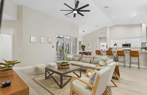 Villa w/ private heated saltwater pool, 4 BR, 7 beds - Foto 1