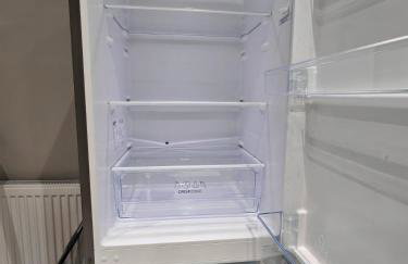 Bright 4BR Home, Outdoor Garden, Easy Parking - Foto 21