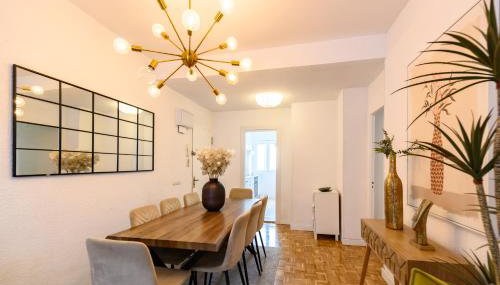 AZA14 - Amplio Piso de 3 dormitorios, 2 baños y terraza, en Chamartín, Madrid - Foto 2