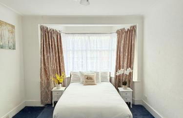 Luxury House in Ilford 21 minute Train journey from Central London - Foto 5