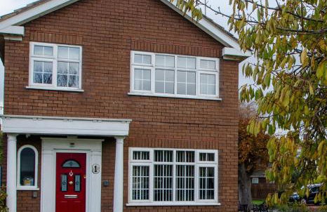 Smitten House 4 Bedroom RHYL - Photo 1