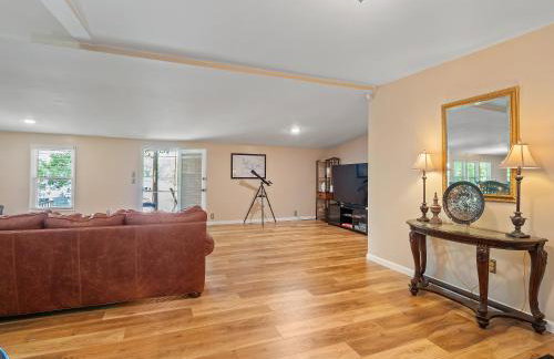 Rocking W - Screened In Porch And Lakeside Fire Pit! - Foto 4