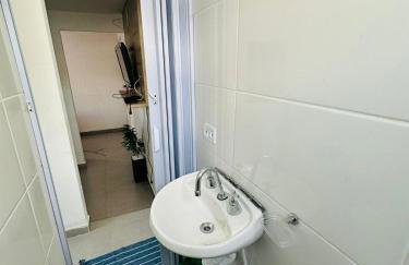 Apto Mobiliado e Confortavel Zona Norte - Foto 4