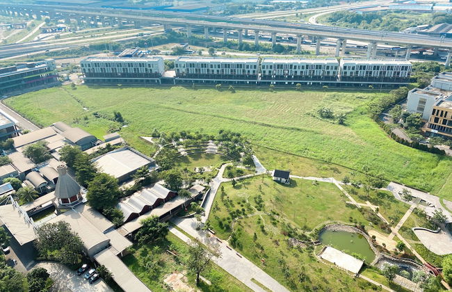 Nice And Cozy Studio Apartment At Vasanta Innopark - Photo 22