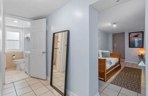 9 Bedroom, 14 Beds House Great for Big Groups Near Boardwalk, Tropicana - Foto 45