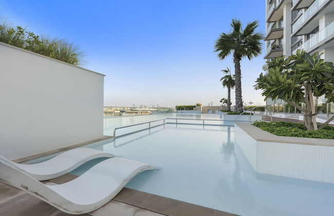 WelHome - Seaside Serenity: Spacious 1 BR in Maritime City - Photo 21