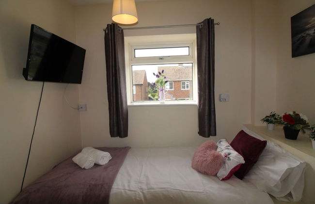 Depedale House - Photo 2